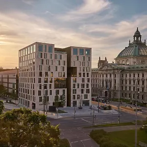 Hotel Koenigshof, A Luxury Collection Hotel, *****